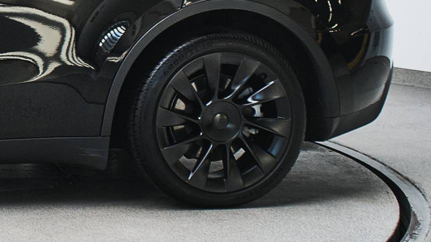 2021 Tesla Model Y 5YJYGDEE4MF302537