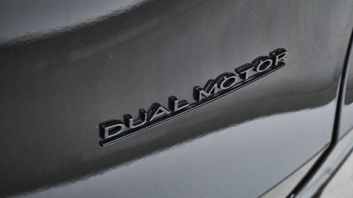 2021 Tesla Model Y 5YJYGDEE4MF302537