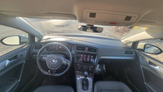 2019 Volkswagen e-Golf WVWPR7AUXKW916022
