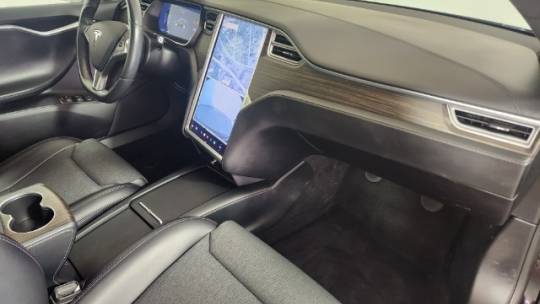 2016 Tesla Model S 5YJSA1E29GF174425