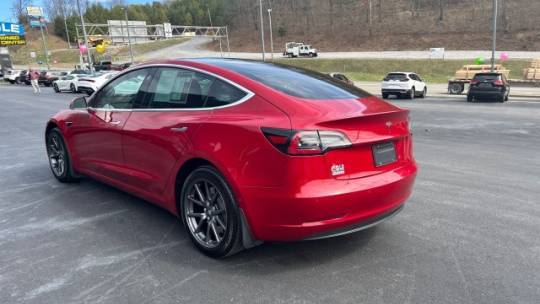 2019 Tesla Model 3 5YJ3E1EA0KF411571
