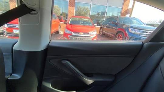 2018 Tesla Model 3 5YJ3E1EA7JF076484