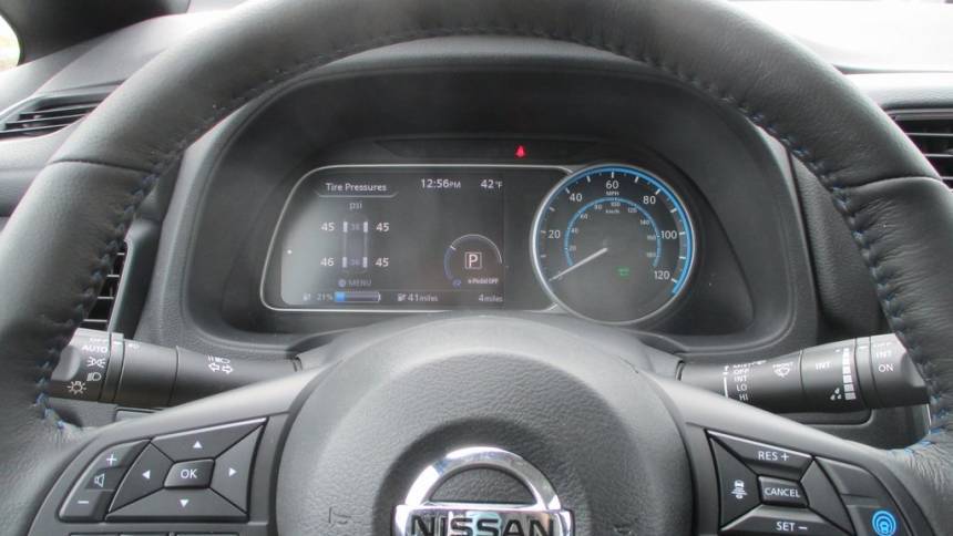 2021 Nissan LEAF 1N4AZ1CV7MC552368