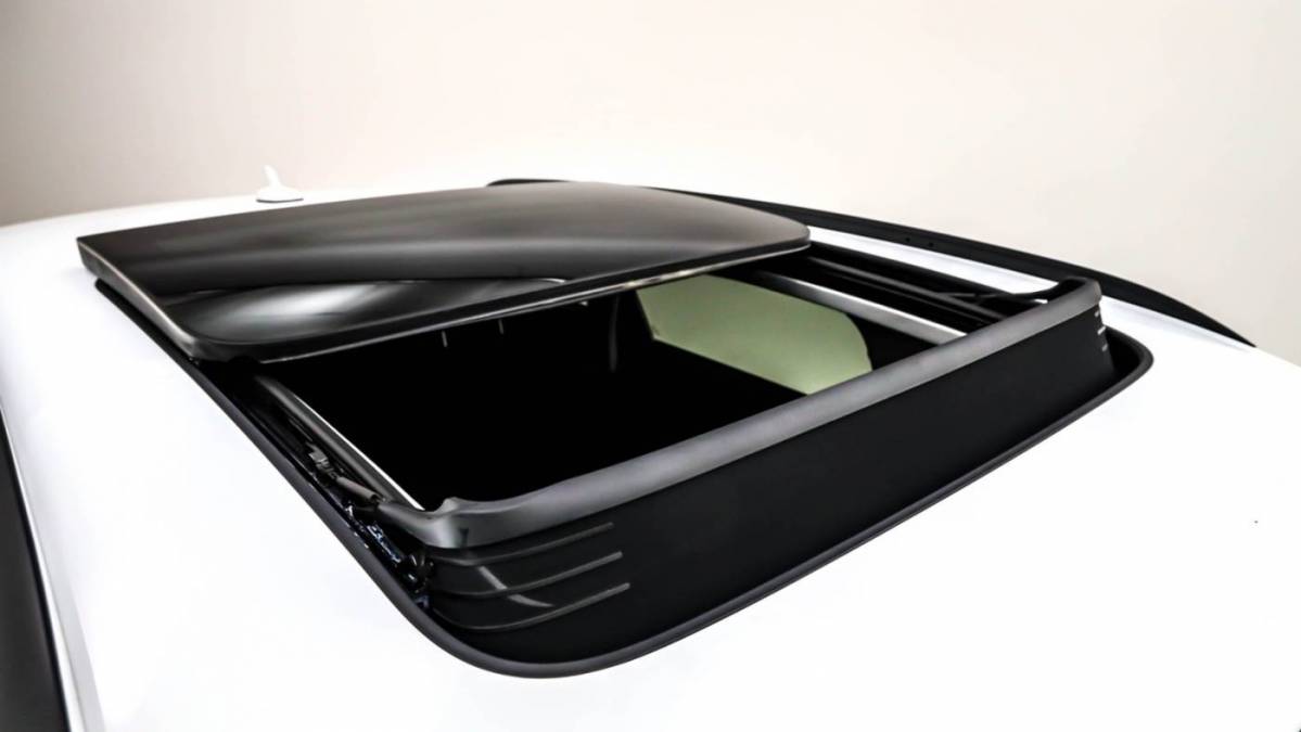 2021 Audi e-tron WA1LAAGE0MB030105