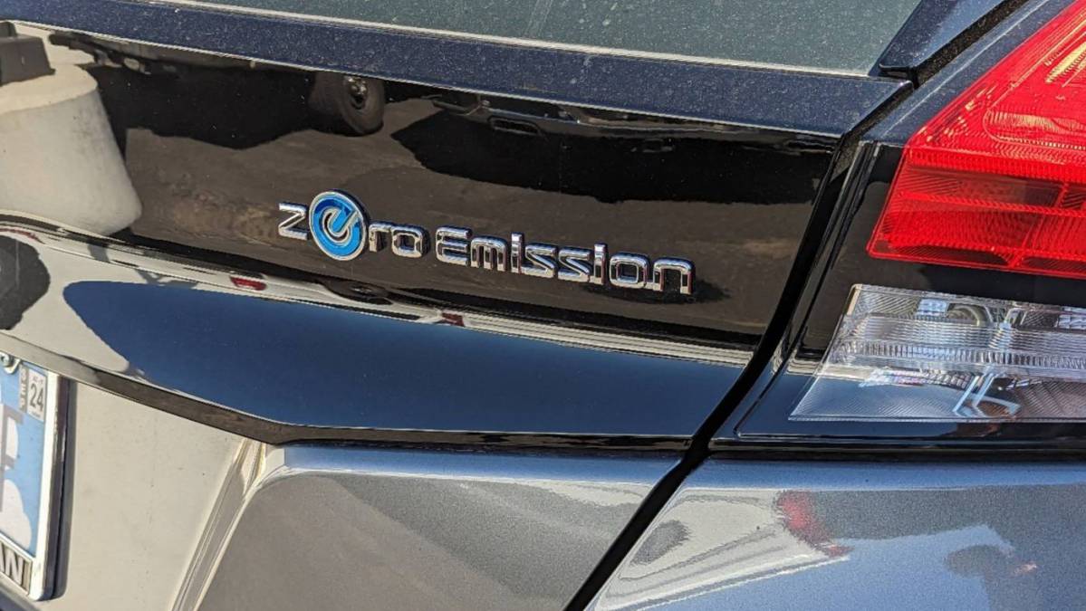 2019 Nissan LEAF 1N4AZ1CPXKC303397