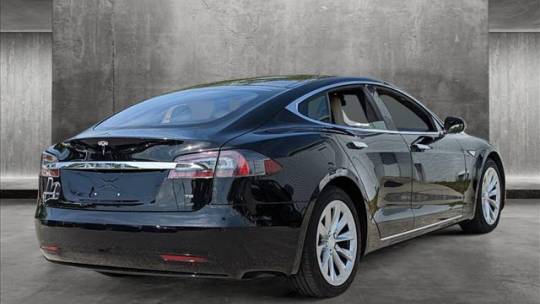 2016 Tesla Model S 5YJSA1E13GF161595