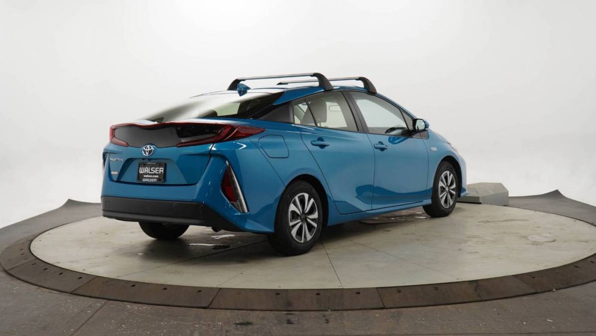 2017 Toyota Prius Prime JTDKARFP8H3044241