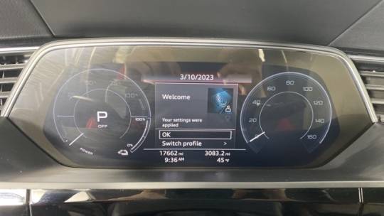 2019 Audi e-tron WA1LAAGE8KB009077