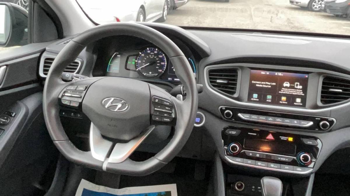 2019 Hyundai IONIQ KMHC65LD9KU182943