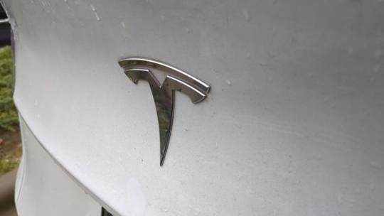 2021 Tesla Model Y 5YJYGDEE3MF099379