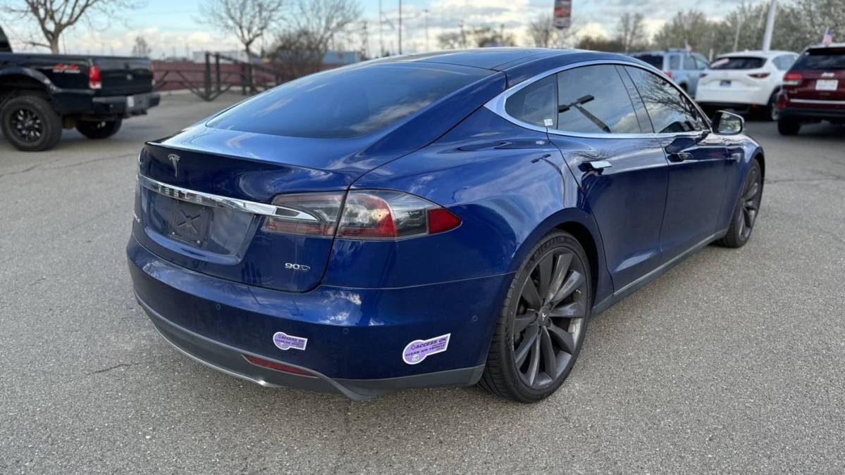 2016 Tesla Model S 5YJSA1E2XGF134788