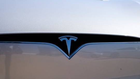2016 Tesla Model S 5YJSA1E18GF175055
