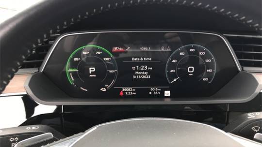 2019 Audi e-tron WA1LAAGE1KB012595