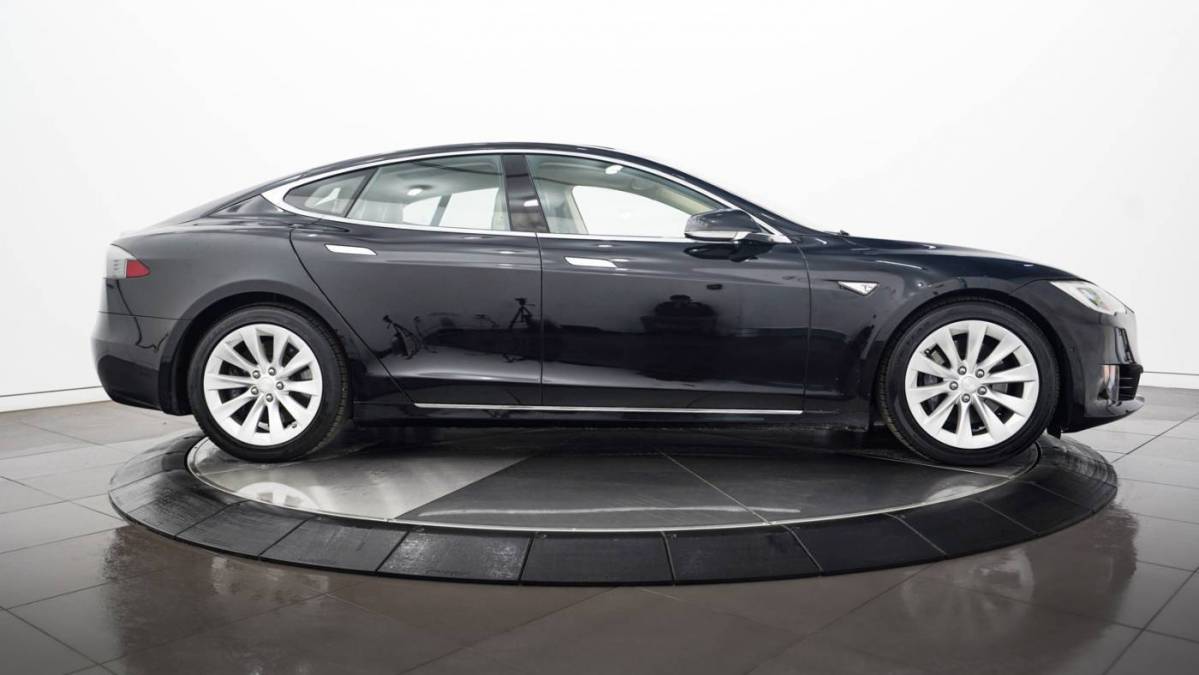2016 Tesla Model S 5YJSA1E2XGF144818