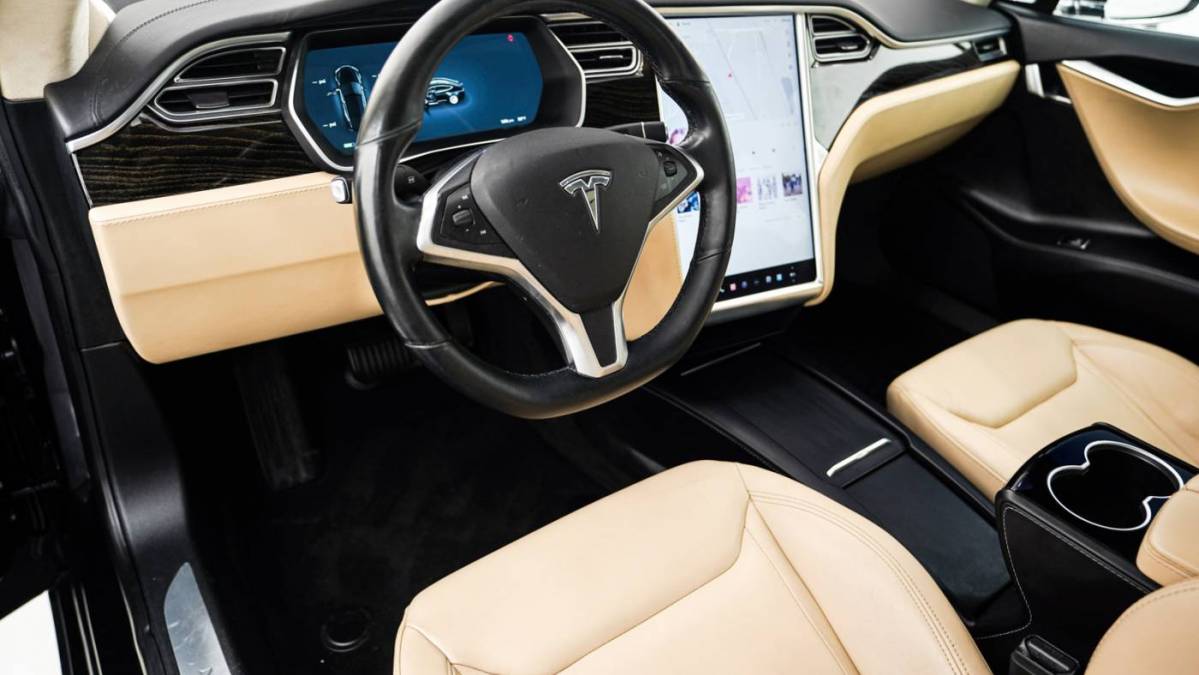 2016 Tesla Model S 5YJSA1E2XGF144818