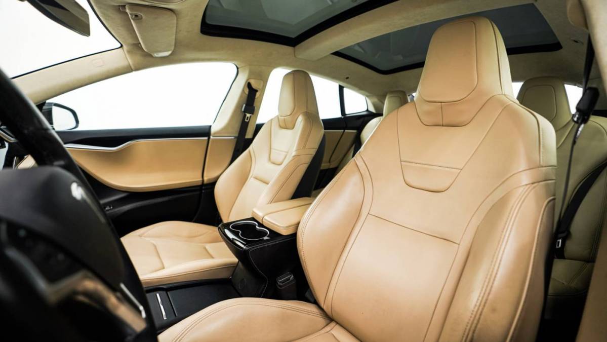 2016 Tesla Model S 5YJSA1E2XGF144818