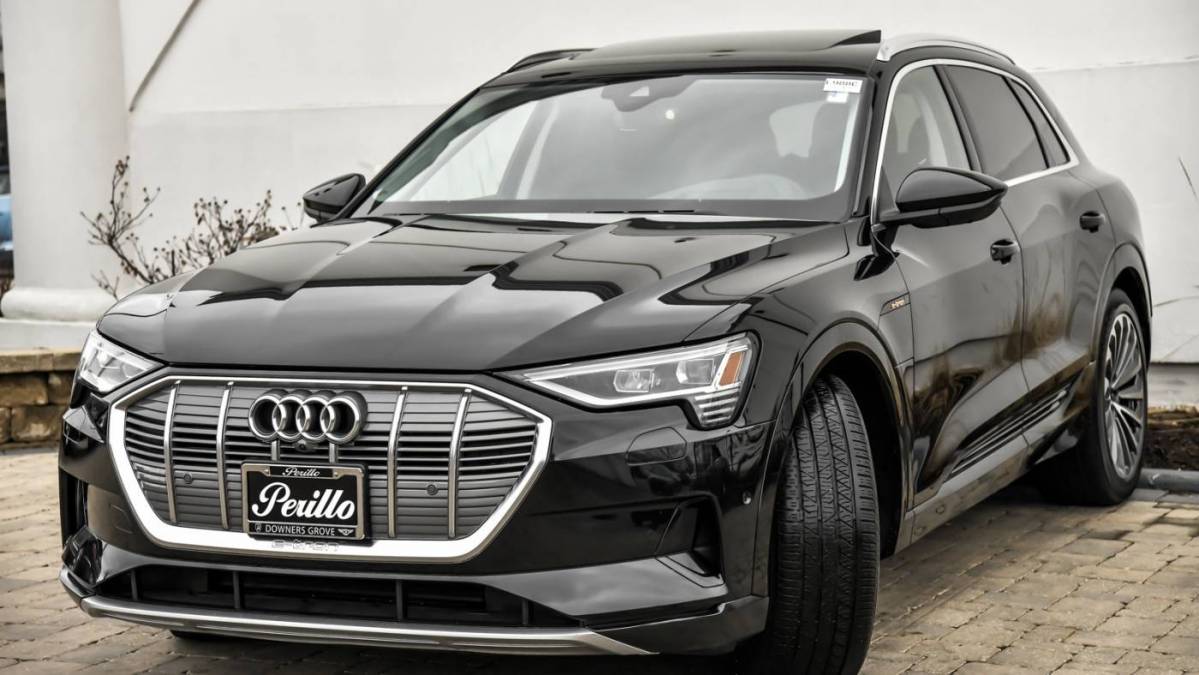 2019 Audi e-tron WA1VAAGE8KB023313