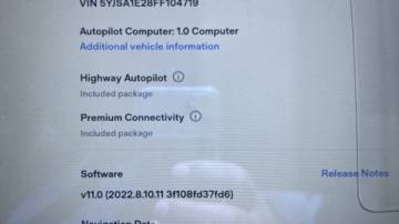 2015 Tesla Model S 5YJSA1E28FF104719