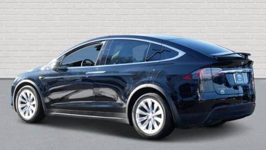 2017 Tesla Model X 5YJXCDE29HF043952