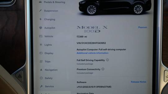 2017 Tesla Model X 5YJXCDE29HF043952