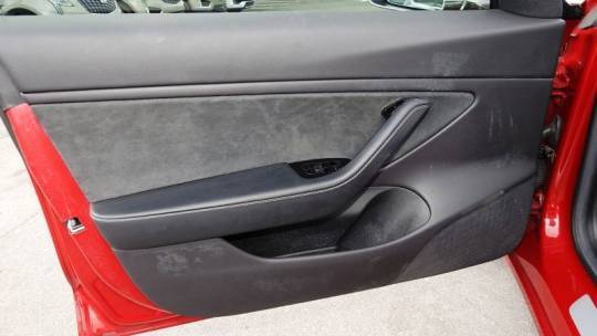 2019 Tesla Model 3 5YJ3E1EA5KF400579