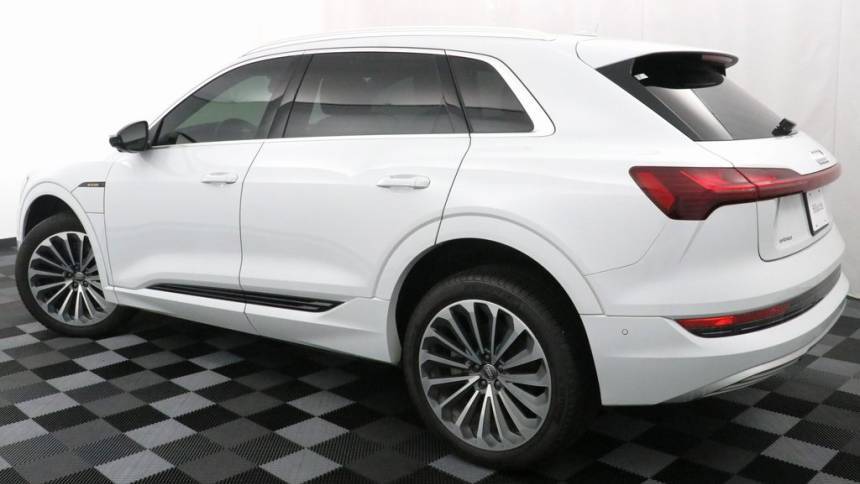2019 Audi e-tron WA1VABGE6KB020576