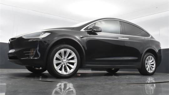 2018 Tesla Model X 5YJXCAE23JF088082