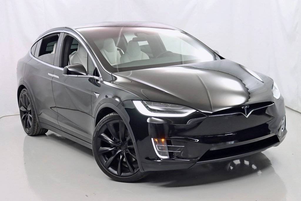 2018 Tesla Model X 5YJXCBE28JF127044