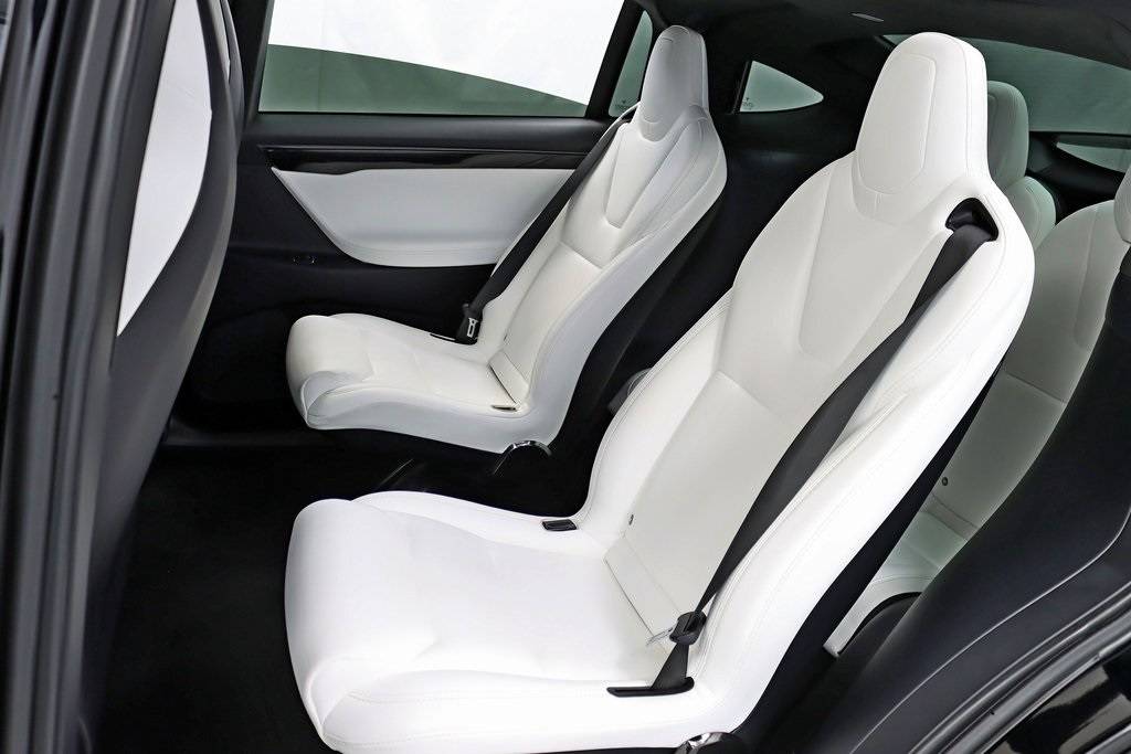 2018 Tesla Model X 5YJXCBE28JF127044