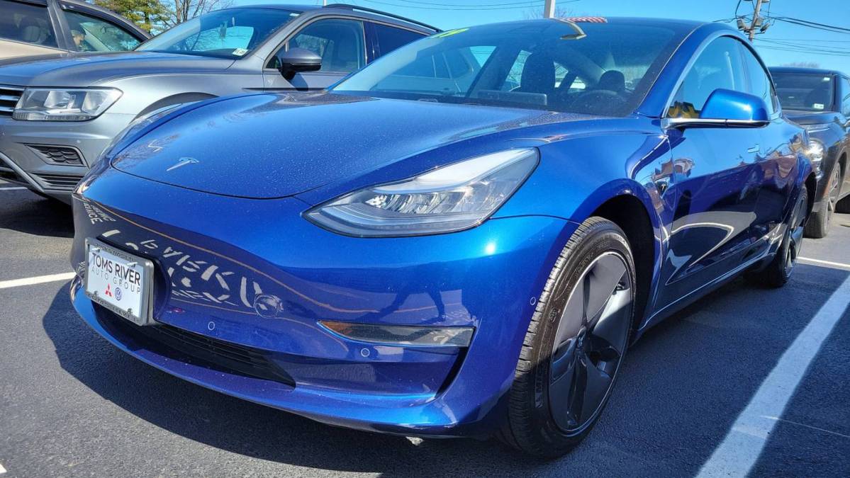 2019 Tesla Model 3 5YJ3E1EA5KF400730