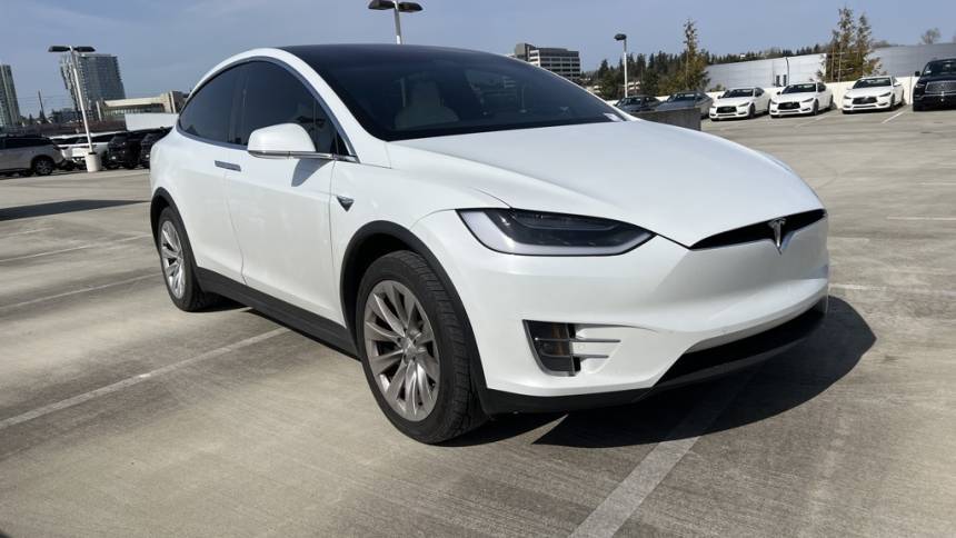 2018 Tesla Model X 5YJXCDE2XJF112718