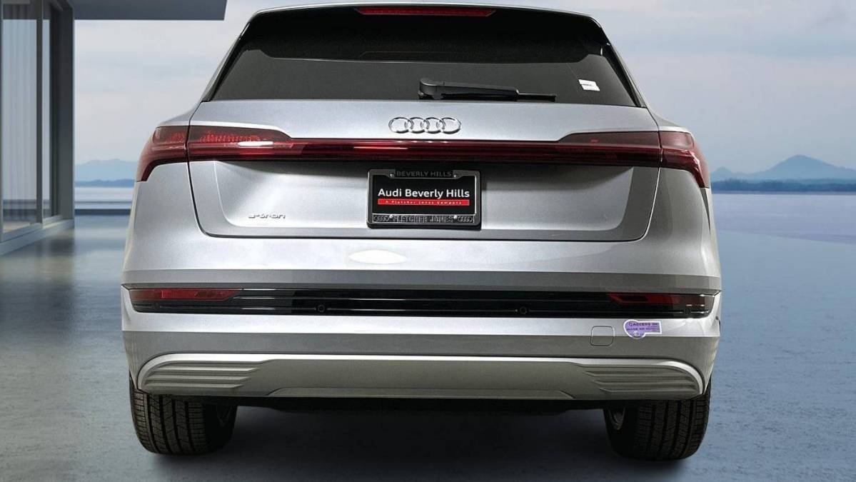 2019 Audi e-tron WA1LAAGE2KB017319