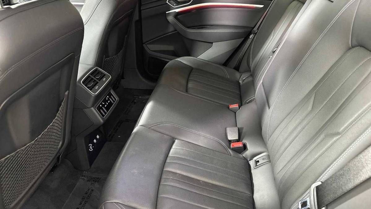 2019 Audi e-tron WA1LAAGE2KB017319