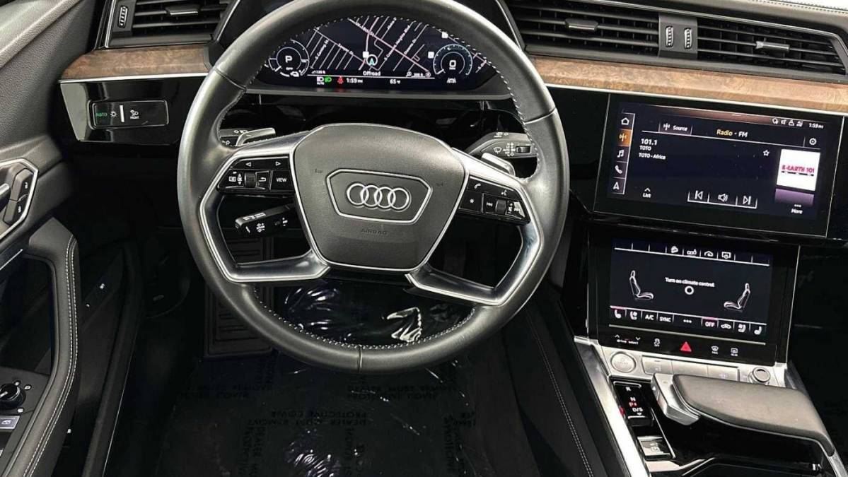 2019 Audi e-tron WA1LAAGE2KB017319