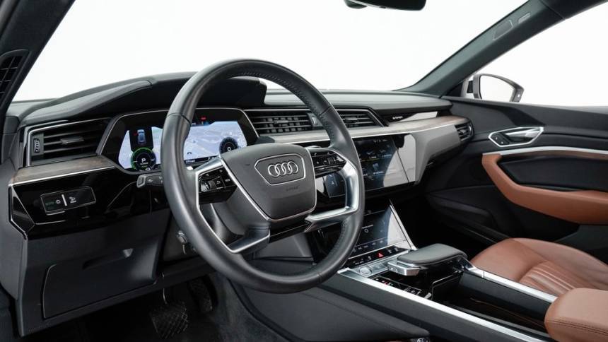 2019 Audi e-tron WA1LAAGE6KB022765