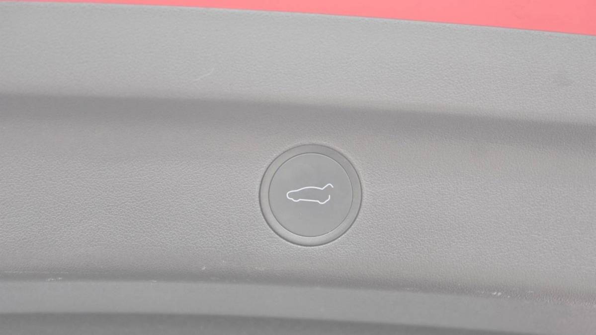 2021 Tesla Model Y 5YJYGDEE1MF198685