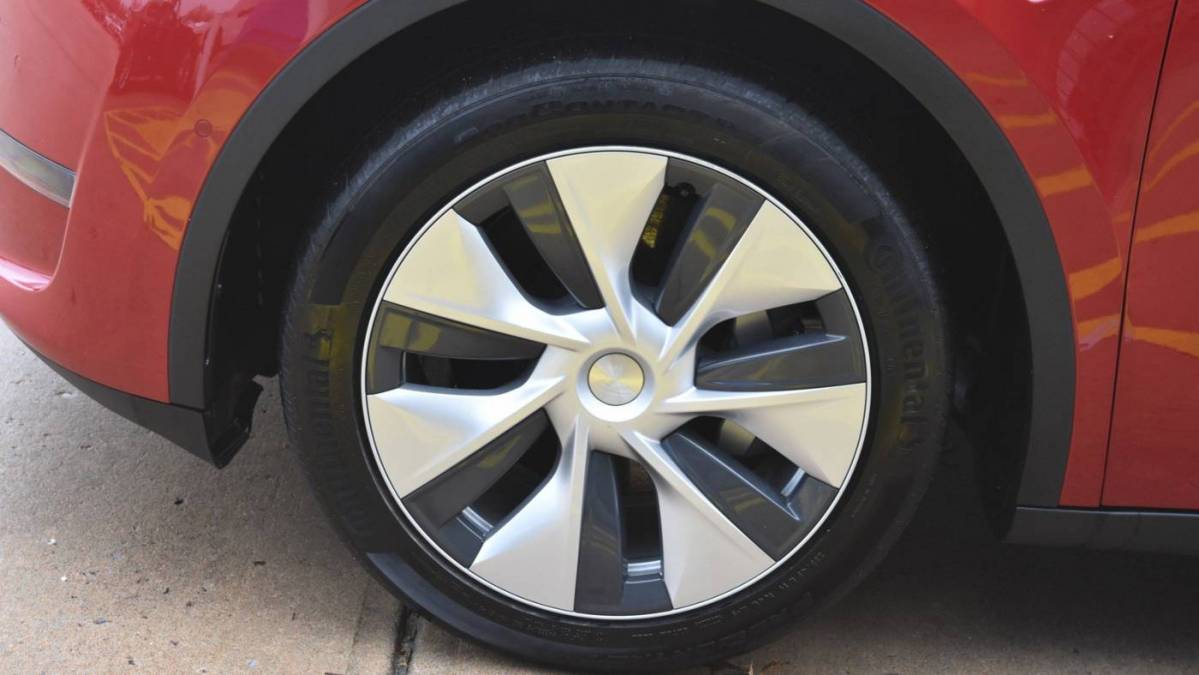 2021 Tesla Model Y 5YJYGDEE1MF198685