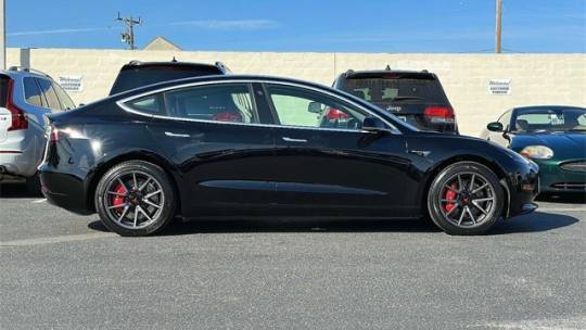 2018 Tesla Model 3 5YJ3E1EA6JF157458