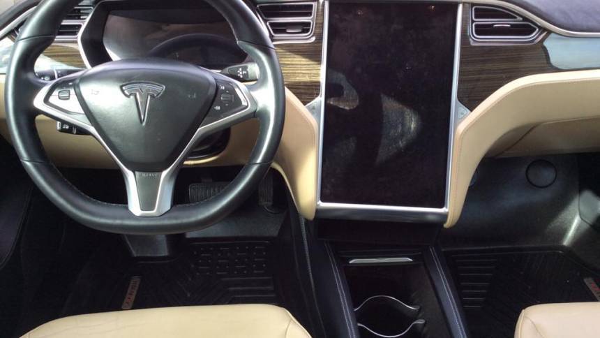 2015 Tesla Model S 5YJSA1E20FF102947