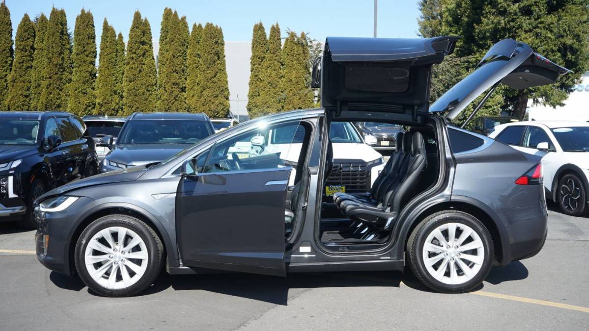 2016 Tesla Model X 5YJXCAE24GF004943