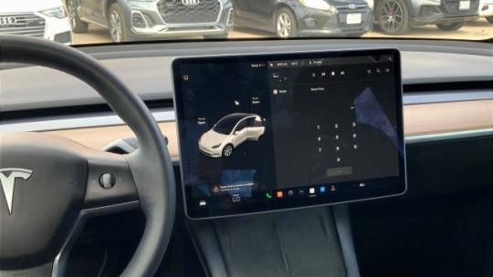 2021 Tesla Model Y 5YJYGDEE7MF258677