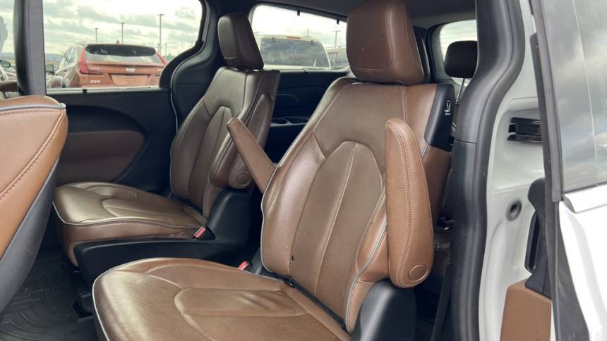2018 Chrysler Pacifica Hybrid 2C4RC1N72JR230172