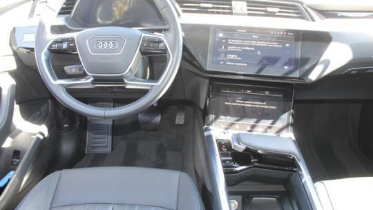 2021 Audi e-tron WA1LAAGE0MB004880