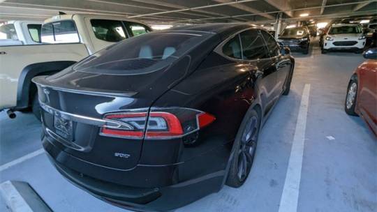 2017 Tesla Model S 5YJSA1E24HF185043