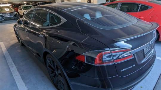 2017 Tesla Model S 5YJSA1E24HF185043