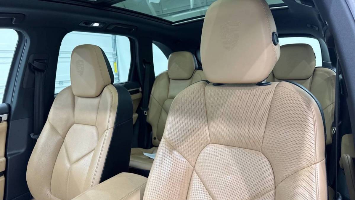 2018 Porsche Cayenne WP1AE2A29JLA72489