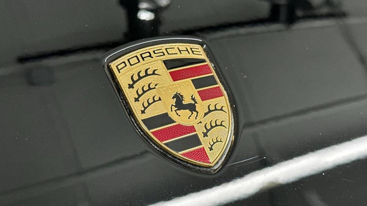 2018 Porsche Cayenne WP1AE2A29JLA72489