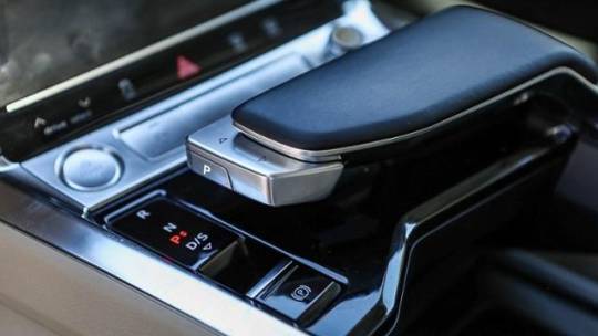 2019 Audi e-tron WA1LAAGE7KB015629