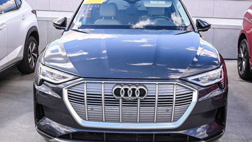 2019 Audi e-tron WA1LABGE6KB020438