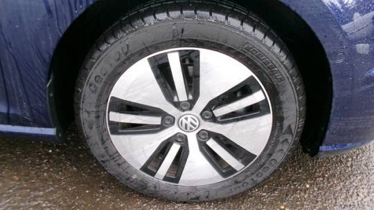 2019 Volkswagen e-Golf WVWPR7AU4KW911365
